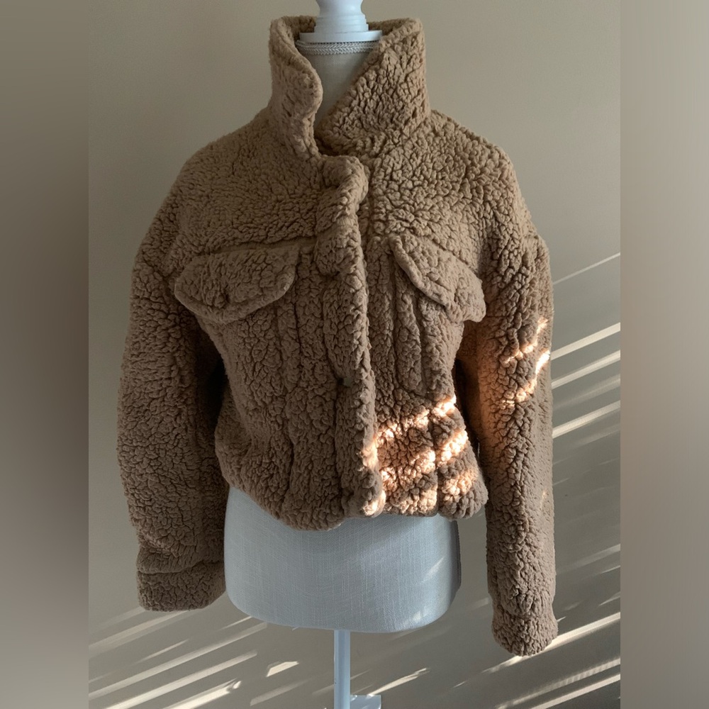 Cropped Teddy Jacket - Picture 2 of 10